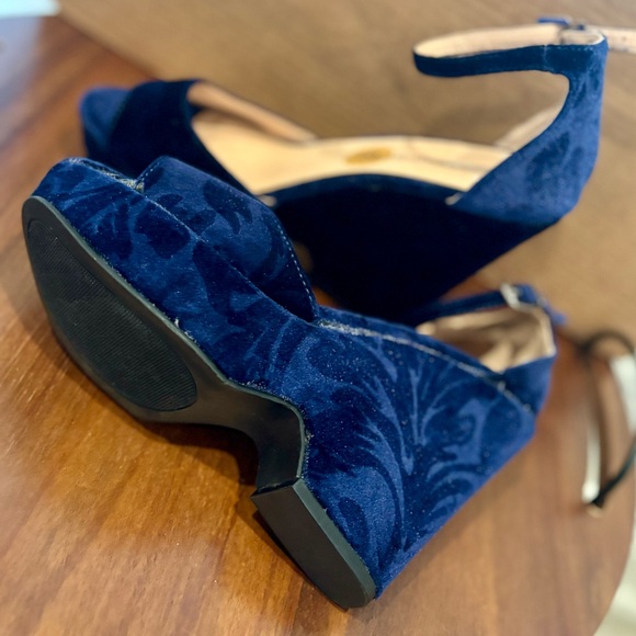 Madden Girl navy blue platform dress sandals women’s 8 - Picture 3 of 7